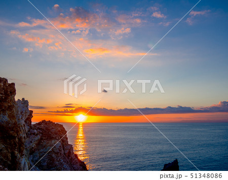 【静岡県伊豆半島ジオパーク】静岡県西伊豆黄金崎の夕景【秋】 【静岡県伊豆半島ジオパーク】静岡県西伊豆黄金崎の夕景【秋】 51348086