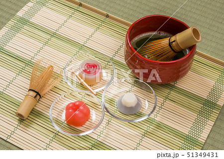 和菓子　日本　Japanese traditional sweets(wagashi) 51349431