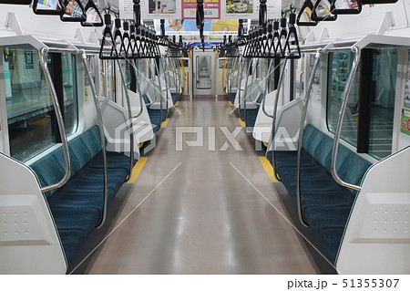 ［JA］埼京線E233系（車内） 51355307