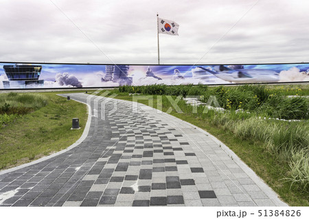 ガーデン 庭園 スクリーン 51384826