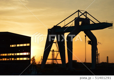 港湾の夕景 51401291