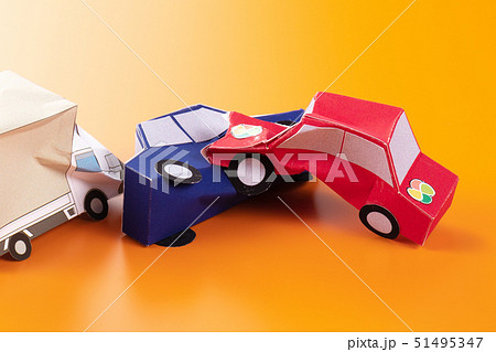 ペーパークラフト　イメージ　高齢ドライバー 51495347