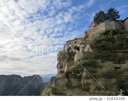ギリシャ　メテオラ修道院群　煽り 51633109