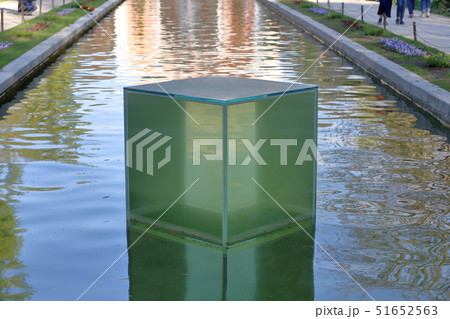 Glass cube with water Glass cube with water 51652563
