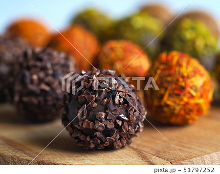 Healthy organic energy bites with nut and dates.  51797252