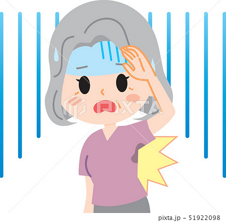 脇汗に驚くシニア女性 51922098