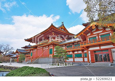 念法眞教総本山金剛寺】 大阪府大阪市鶴見区緑３の写真素材 [52269021] - PIXTA