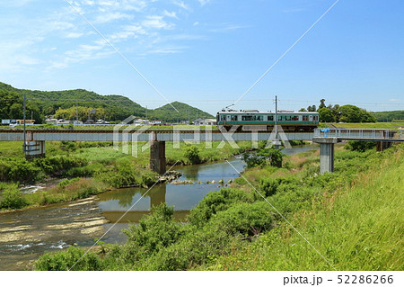JR西日本 加古川線　【粟生駅周辺　万願寺川を渡る】 52286266
