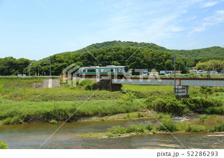 JR西日本 加古川線 【粟生駅周辺 万願寺川を渡る】 JR西日本 加古川線 【粟生駅周辺 万願寺川を渡る】 52286293