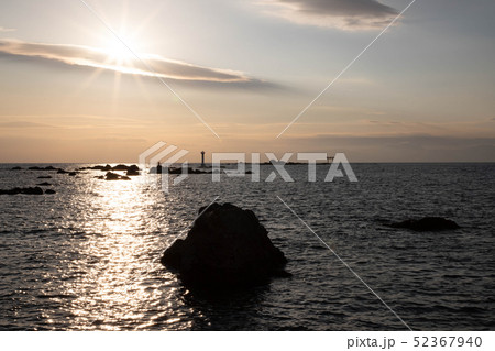 神奈川県 葉山の夕日 52367940