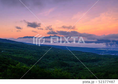 女の神展望台の夜明け 52377487