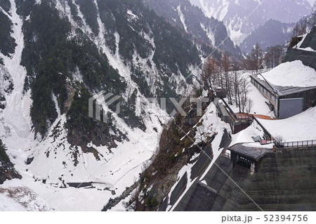 黒部ダム（4月） 52394756