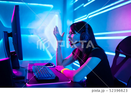 Asian girl cyber sport gamer 52396623