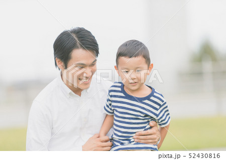 5 years old 52430816