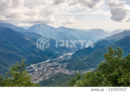 Village in a mountain valley 52592507