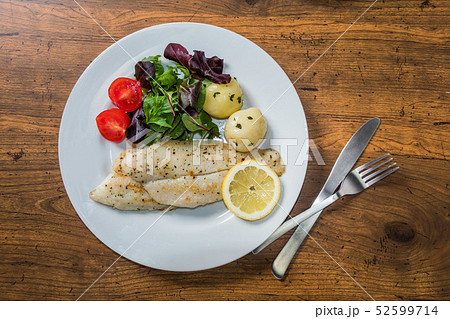 舌びらめのムニエル　French cuisine Tonguefish  Muniel 52599714