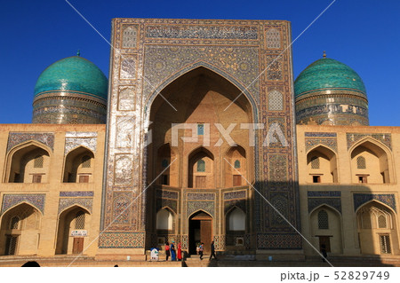 中央アジア シルクロードの旅 ウズベキスタン ブハラ 夕陽に映えるミル・アラブ・メドレセ 中央アジア シルクロードの旅 ウズベキスタン ブハラ 夕陽に映えるミル・アラブ・メドレセ 52829749