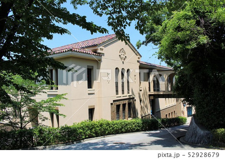 神戸女学院 52928679