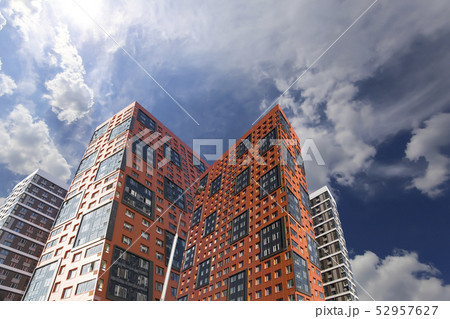 Multi-storey building under construction 52957627