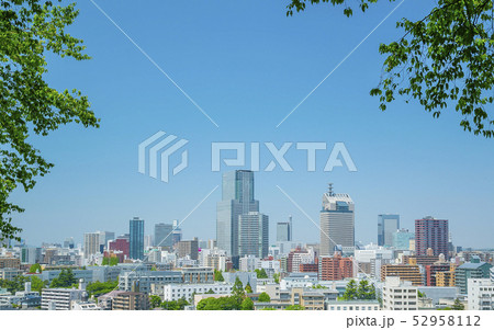 広瀬川　仙台市全景　新緑 52958112