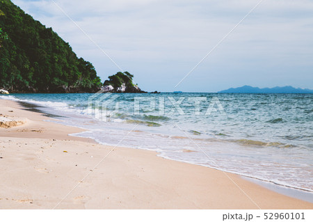 The beauty of the sea and the beach. 52960101