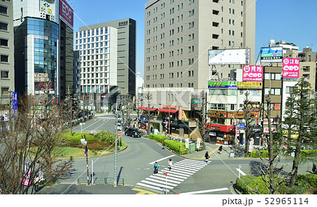山手線の大塚駅前風景 山手線の大塚駅前風景 52965114