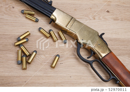 Wild west gun with rounds 52970011