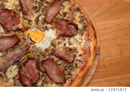 Pizza Proscuitto Detail Pizza Proscuitto Detail 52971872