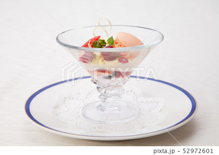 スイーツ 52972601