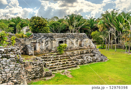 Mayan ruins at Kohunlich in Mexico 52976398