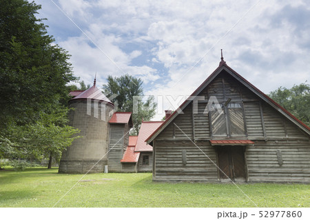 北大内 札幌農学校第2農場 牧牛舎とサイロ （クラーク博士発案による明治期畜産関係建築群） 52977860