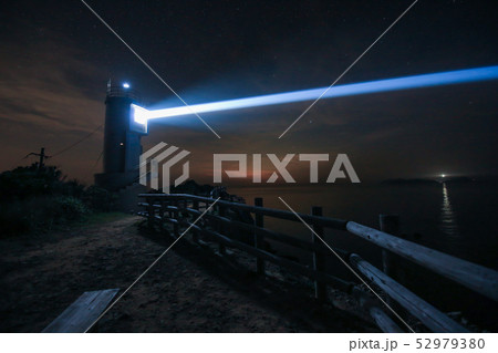 徳島県阿南市　蒲生田岬灯台の夜景 52979380