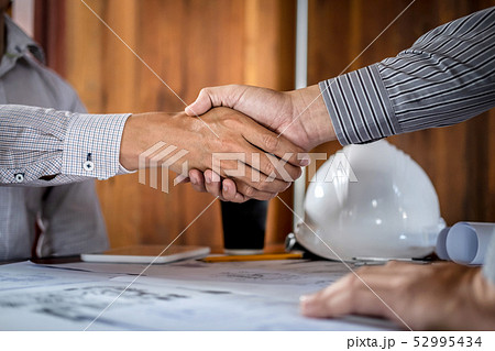Handshake of collaboration, Construction 52995434