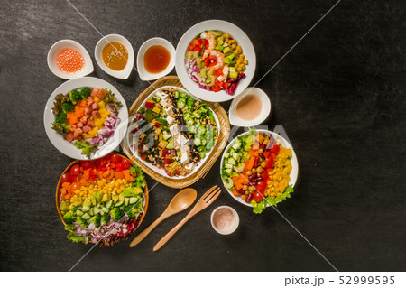 チョップドサラダ　Trendy healthy food  chopped salad  52999595