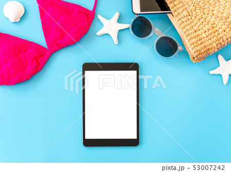 summer blue banner with yellow wicker bag ,pink 53007242