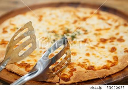 ピザ イタリア料理 料理 53020085