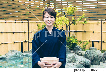 温泉 仲居 従業員 女性 温泉 仲居 従業員 女性 53022086