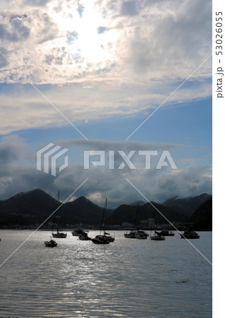 伊豆下田の海辺の夕暮れ 53026055