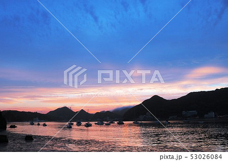 伊豆下田の海辺の夕暮れ 伊豆下田の海辺の夕暮れ 53026084
