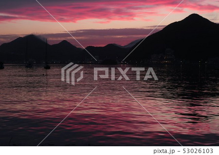 伊豆下田の海辺の夕暮れ 伊豆下田の海辺の夕暮れ 53026103