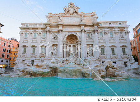 Fountain di Trevi in Rome, Italy Fountain di Trevi in Rome, Italy 53104204
