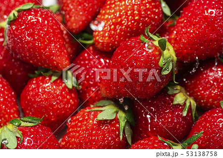 新鮮な苺のイメージ 新鮮な苺のイメージ 53138758