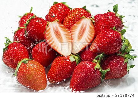 新鮮なイチゴのイメージ 53138774