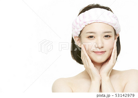 女性　ビューティー 53142979
