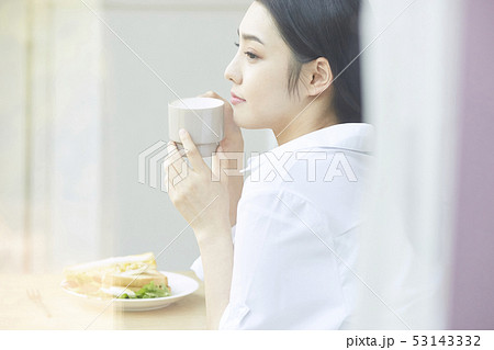 女性　ライフスタイル 53143332