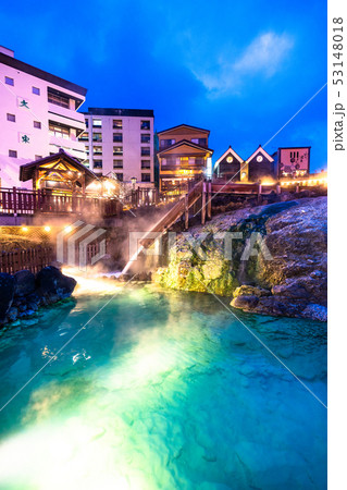 《群馬県》草津温泉・湯畑《夜景》 《群馬県》草津温泉・湯畑《夜景》 53148018