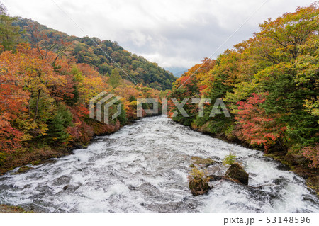 栃木県日光市 竜頭ノ滝 上部 (10月) 栃木県日光市 竜頭ノ滝 上部 (10月) 53148596
