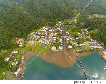 宇検村名柄の空撮 (奄美大島) 53149077