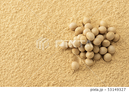 きな粉と大豆 53149327