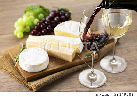 ワインとチーズの盛合せ ワインとチーズの盛合せ 53149682